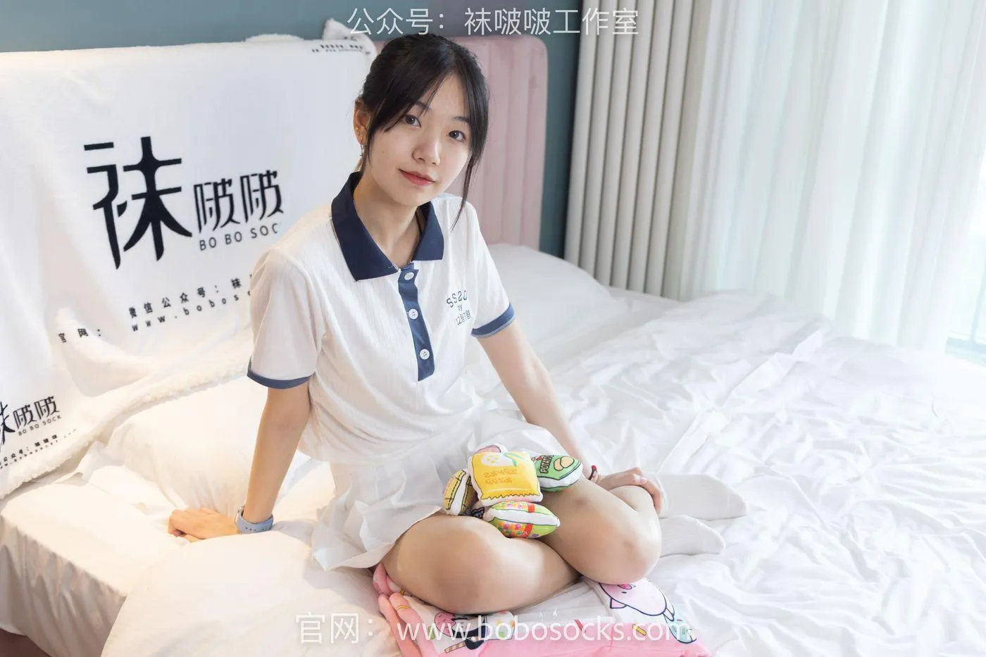 [BoBoSocks袜啵啵]NO.096 小甜豆-板鞋、白棉袜、油亮肉丝 [145P]插图